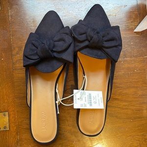 J Crew Factory navy slides with bows NWT 10M